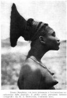 Mangbetu: donna con testa deformata