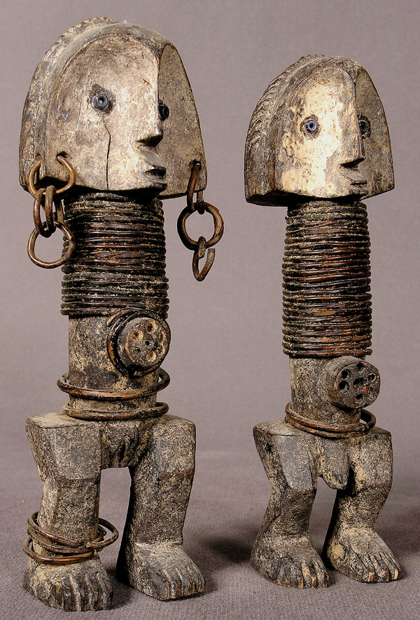 ZANDE (azandè): coppia di figure. h cm 19,5 e 19,7